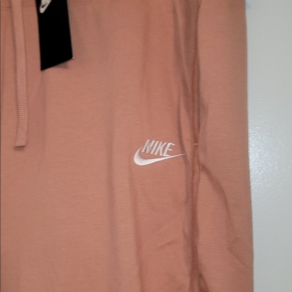 Nike peach jogger capris NWT size XL - Picture 3 of 3